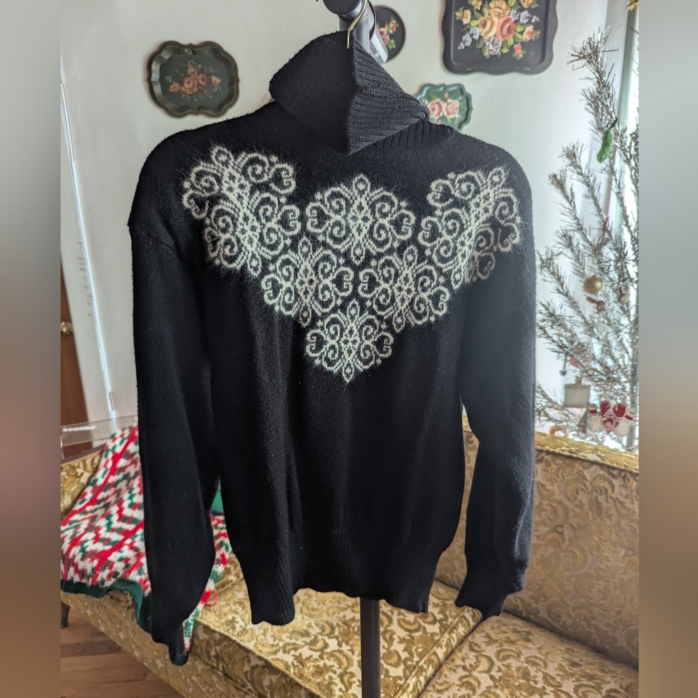 Vintage Black & White Meister Sweater Size Medium